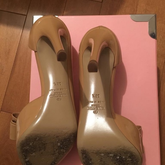 Valentino Bow Heels - Picture 3 of 3